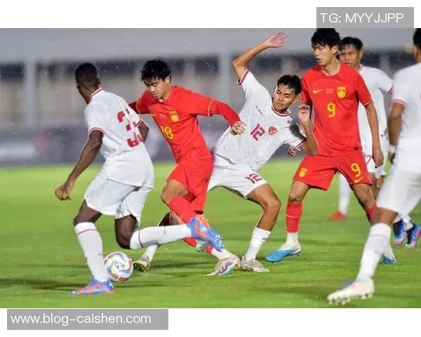 足球只是激情与梦想的交汇点更是团结与奋斗的象征